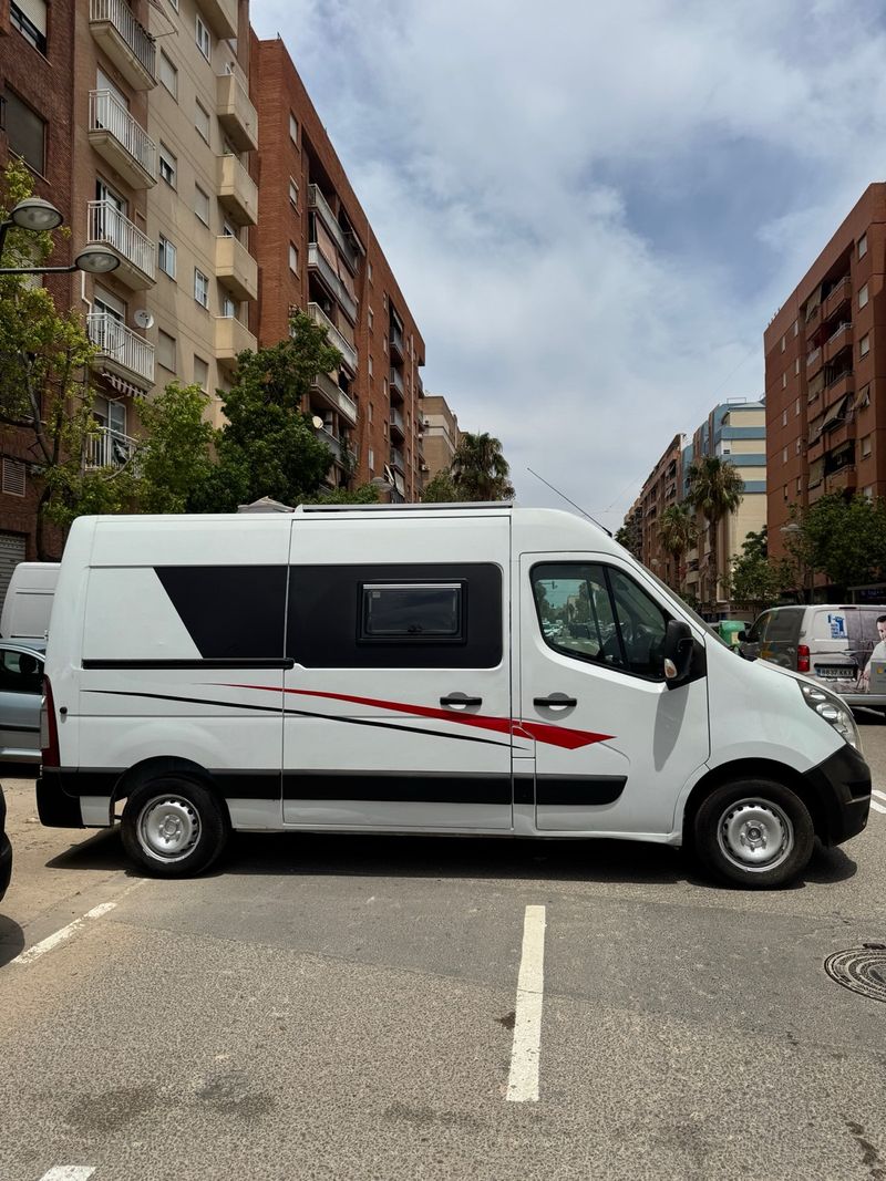 🥈 2. Renault Master 2.3 dCi 130 (2018) - Valencia
